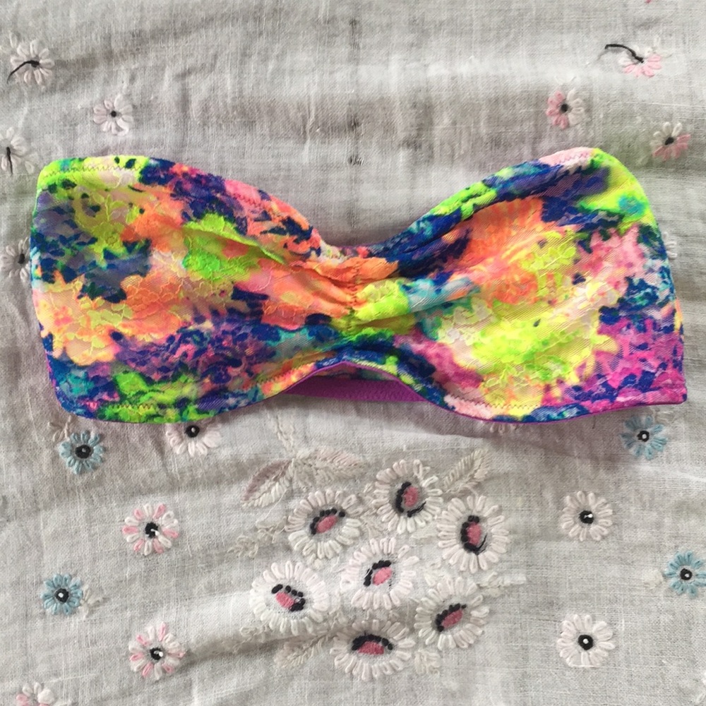 Victoria’s Secret PINK bandeau bra